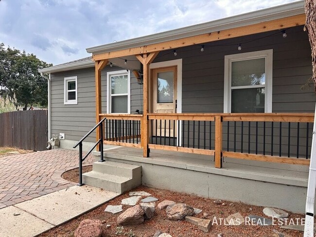 Building Photo - 2395 S Corona St Rental