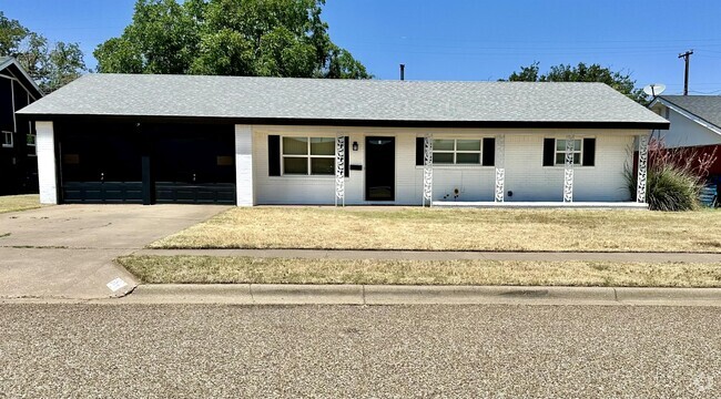 Building Photo - 3510 Bangor Dr Rental