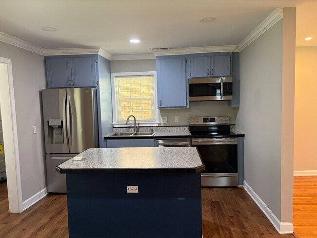 Photo - 1224 Venning Rd