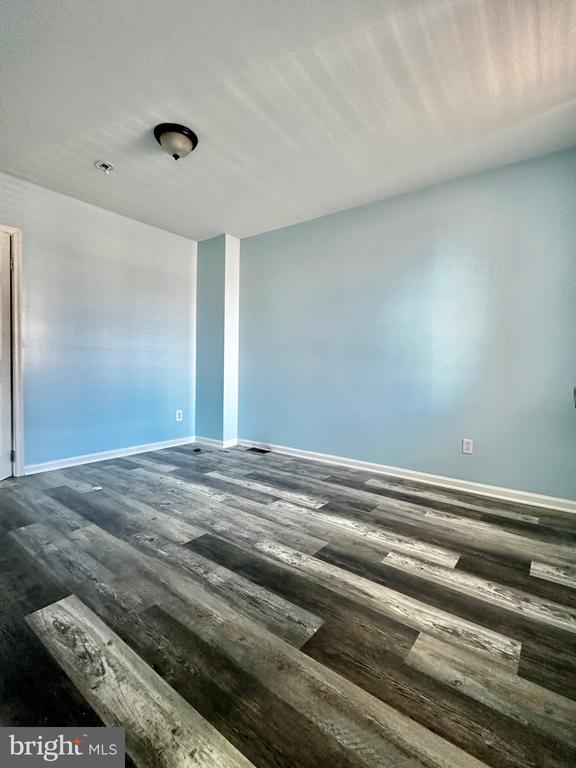 Photo - 542 Stanbridge St