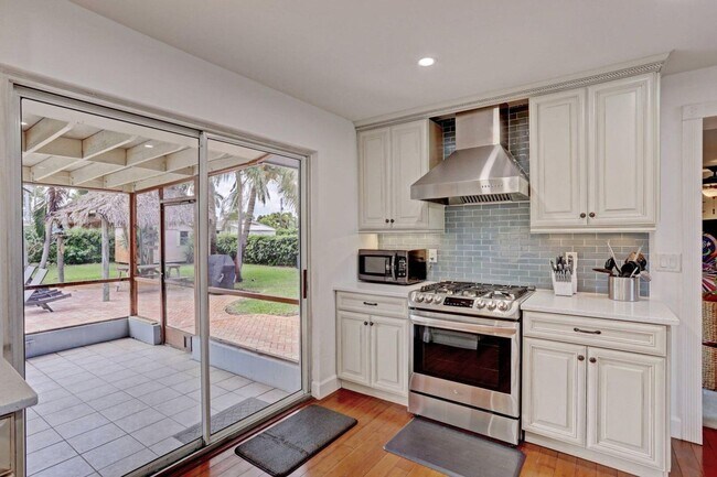 Photo - 7115 Venetian Way