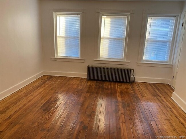 Photo - 14 Portland St