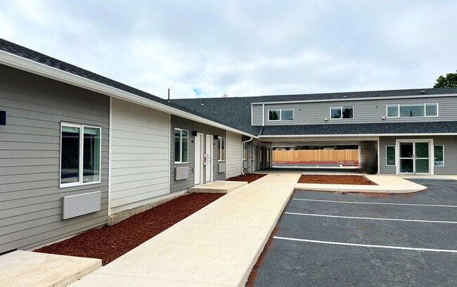 Mission Briar Apartments