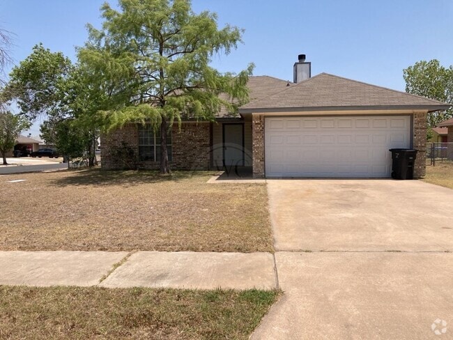 Building Photo - 2911 Bluebonnet Dr Rental