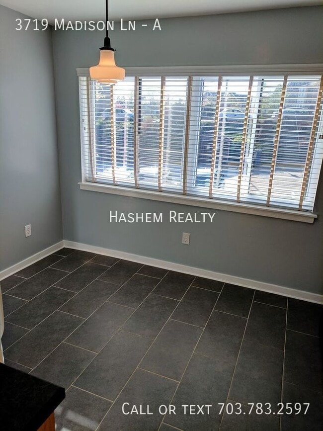 Photo - 3719 Madison Ln