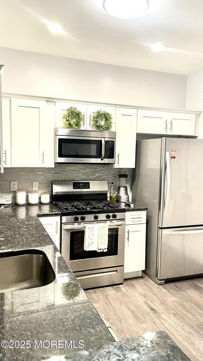 Photo - 136 Sophee Ln