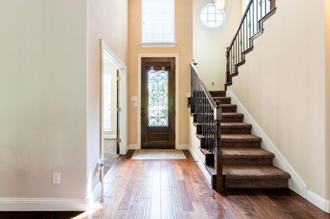 Photo - 939 Windham Dr