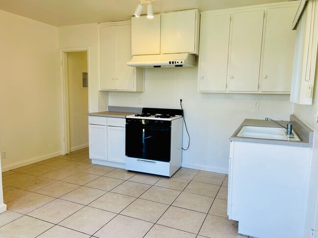 Photo - 7912Star Unidad 7912