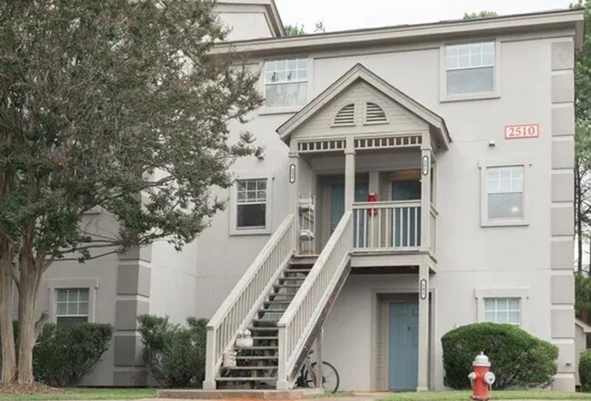 Photo - 2510 Avent Ferry Rd Condo Unit #201