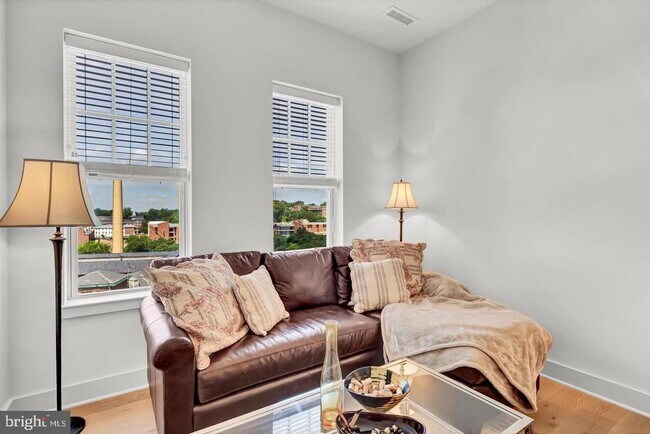 Photo - 6803 Cameron Dr NW Unit 514