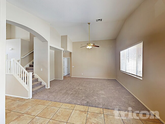 Photo - 16264 W Lincoln St