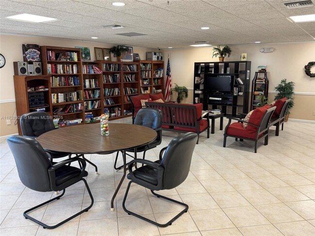 Photo - 2970 NE 16th Ave Unit 111