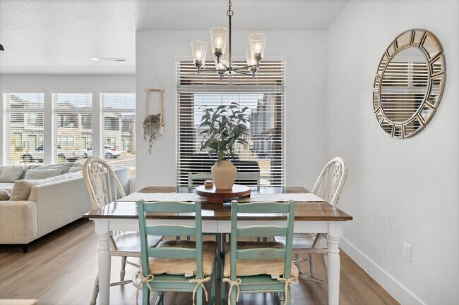 Photo - Lovely, Modern Townhome in Scenic Ivins