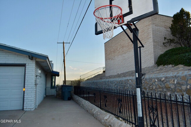 Photo - 10640 Vista Alegre Dr