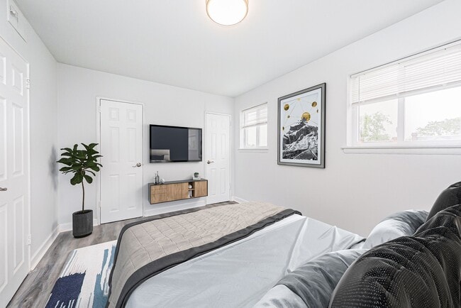 Photo - Congress Hall Apartments