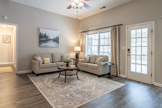 104 Kingston Pointe Dr Unidad SI ID1234838P