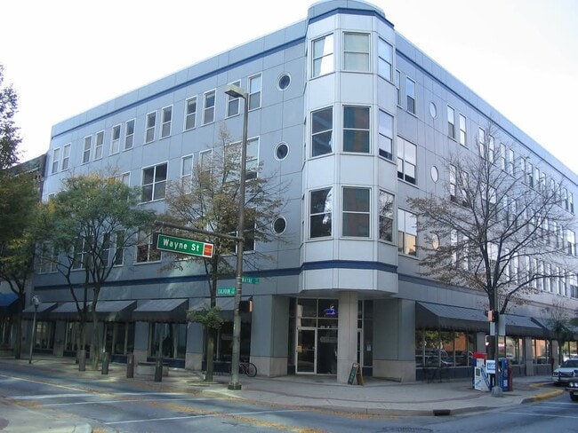 Photo - 113 W Wayne St Unit 410