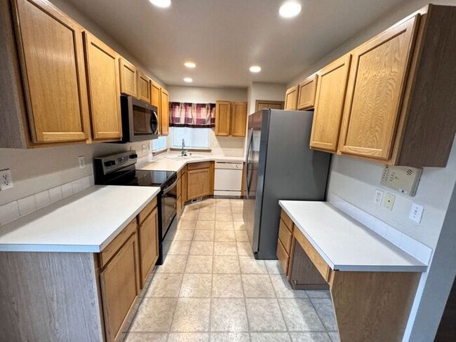 Photo - Nice 4 bedroom, 2.5 bath two story home in English Ridge, Puyallup!!