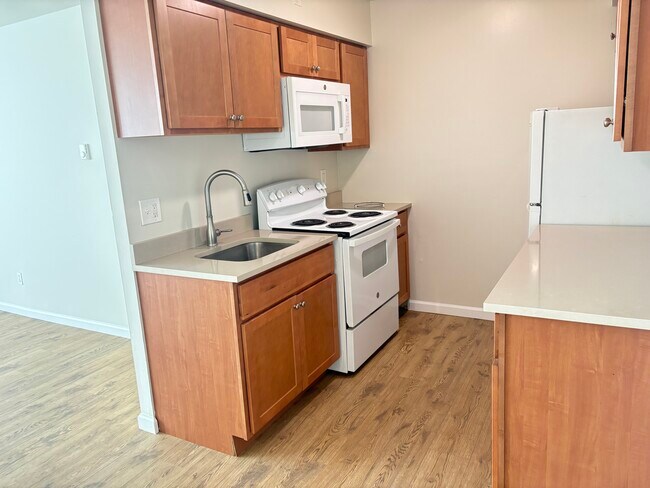 Photo - 3823 Garrett Rd