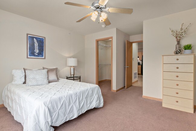 Photo - Melrose and Brooklyn Heights Apartments