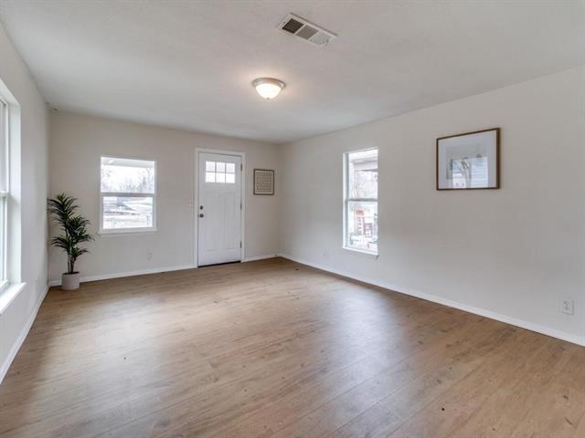 Photo - 923 S 1st St