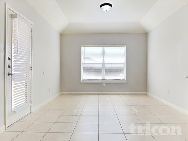 Photo - 27005 Wichita Ct