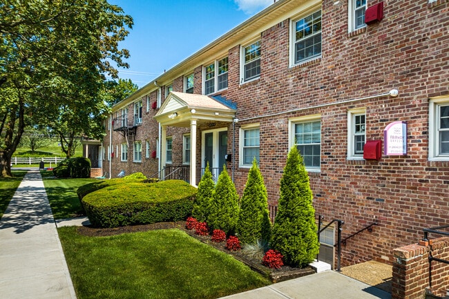 Fairway Gardens