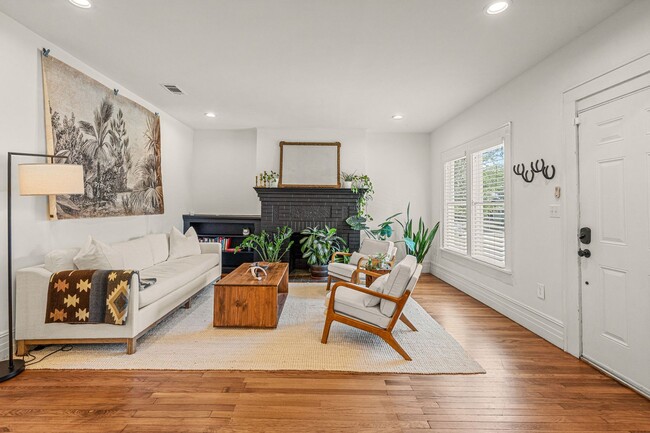 Photo - 2200 Hurley Ave