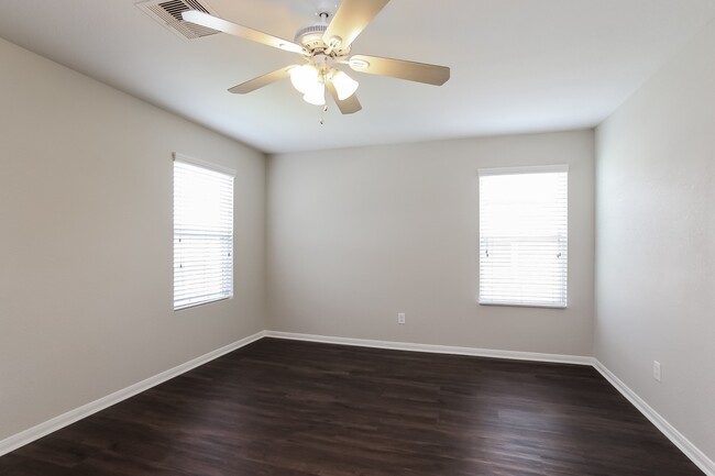 Photo - 17914 Seco Creek Ln