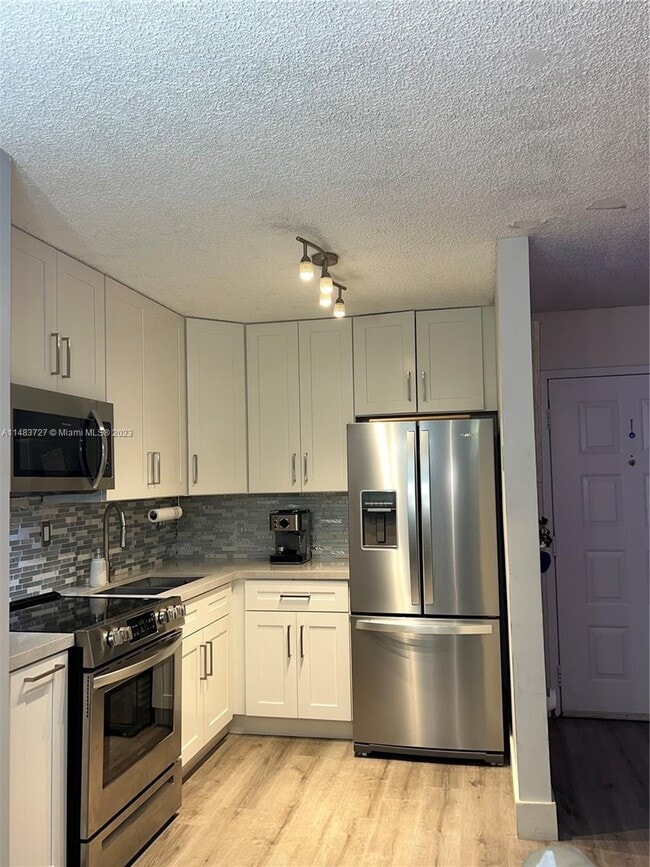 Photo - 15640 SW 80th St Unidad G-103