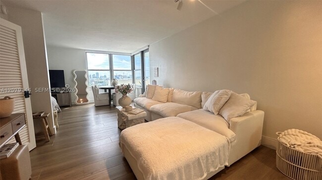 Photo - 2899 Collins Ave Unit 1714