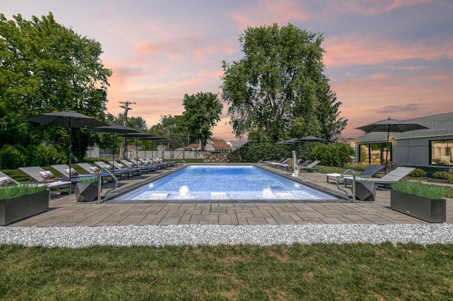 Building Photo - Lavana Falls Apartments