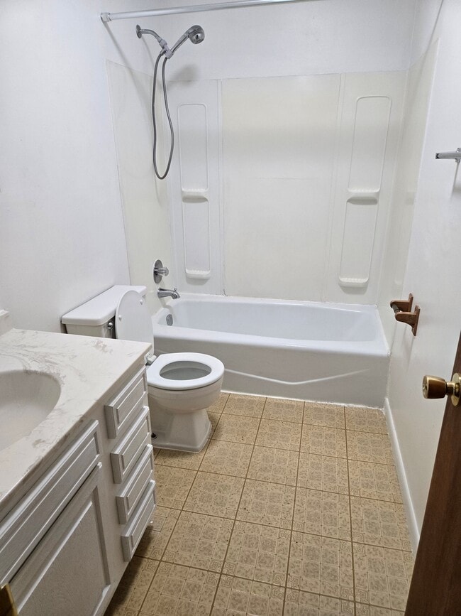 Photo - 100 Wyncote Ct Unit 100