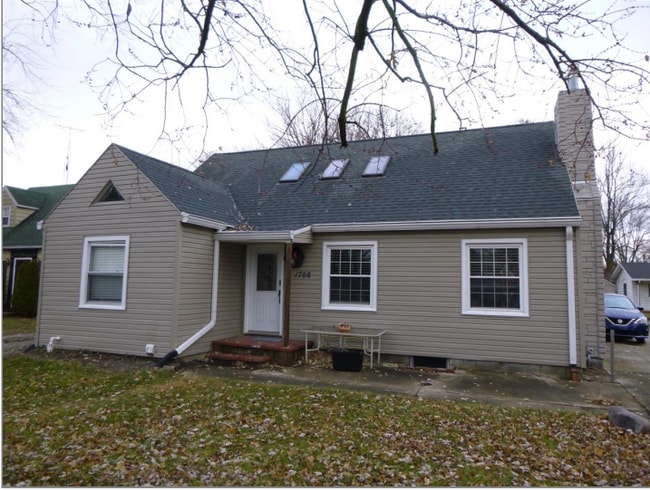 Building Photo - 1708 W Bethel Ave
