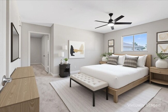 Photo - RENOVATED 3BD/2BA LV COUNTRY CLUB GUARD GATED Unidad 3708