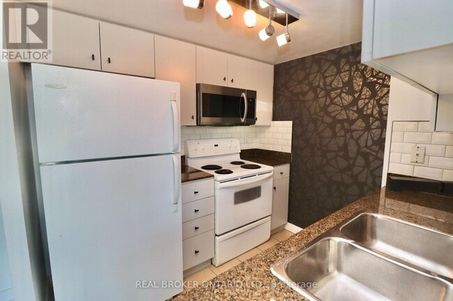 Photo - 397 Front St W Unité 1806