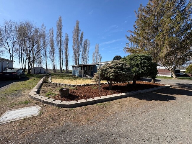 Building Photo - 3 bed 2 bath Home for Rent in Ephrata