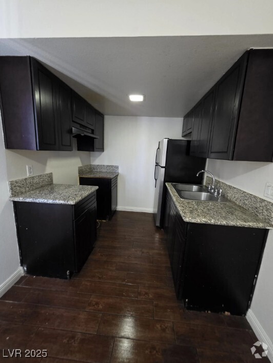 Building Photo - 2636 Lynnwood St Unit 5 Rental