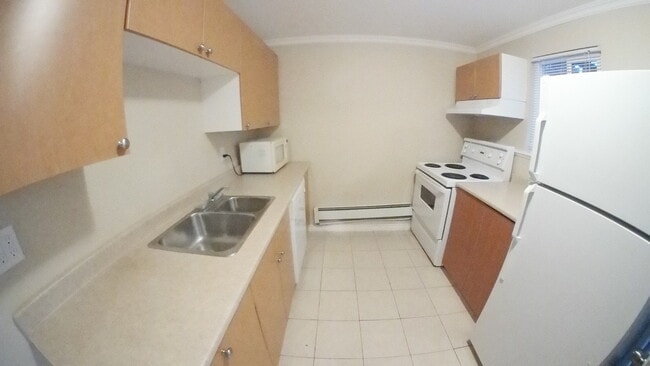 Photo - 859 Paisley Ave