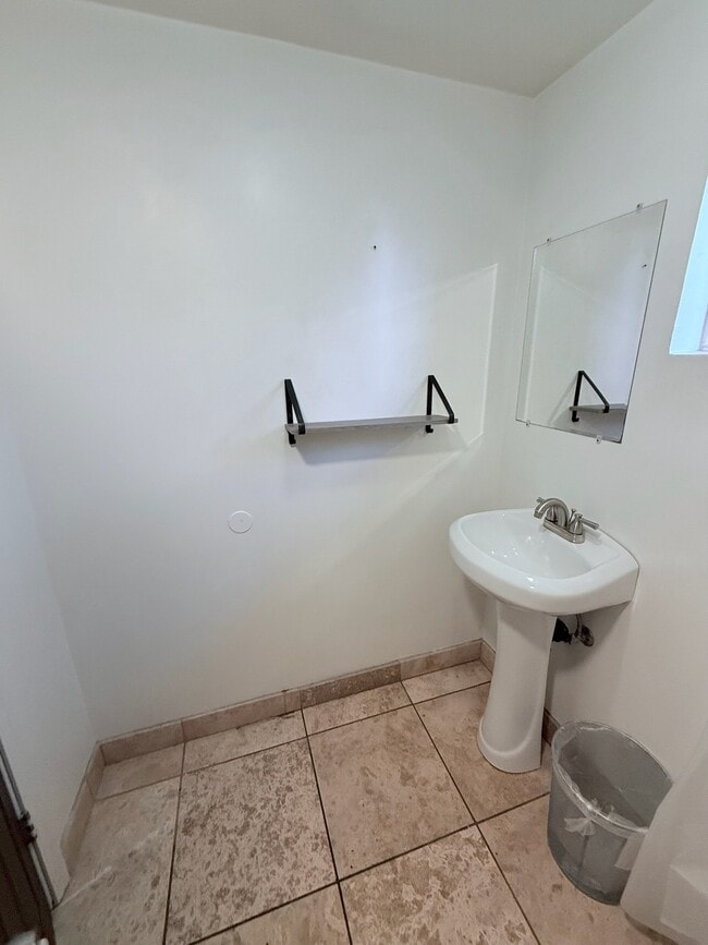 Photo - 4213 N Westview Dr