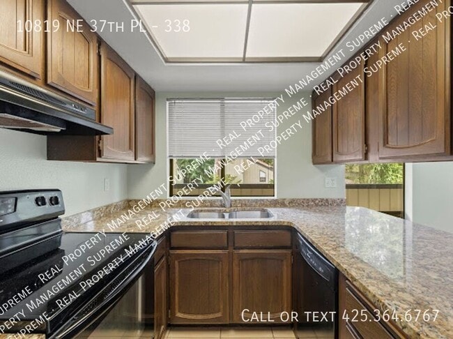 Building Photo - 10819 NE 37th Pl Rental
