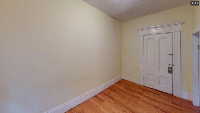 Photo - 35 Dwight St