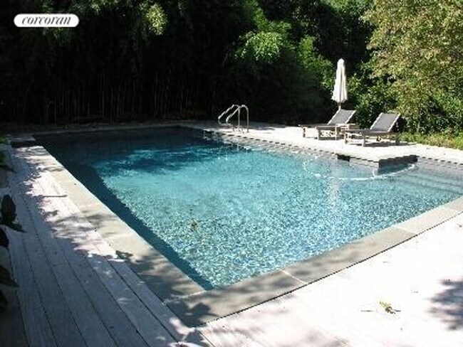 Photo - 37 Gardiners Bay Dr