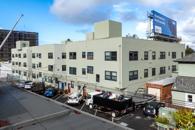 California Apartments