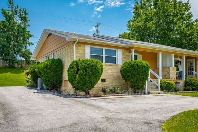 Photo - 1214 Helena Dr Unidad B