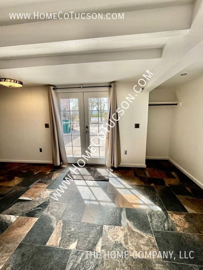 Photo - 7424 N La Cañada Dr