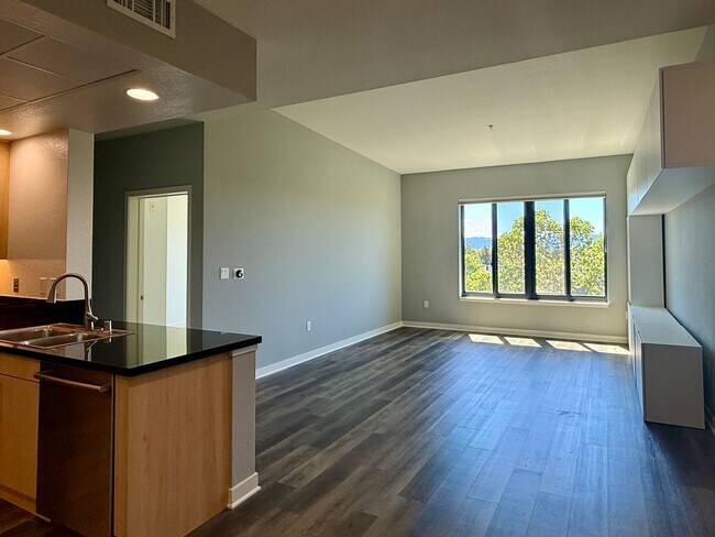 Photo - Spacious, Luxurious Modern 2 Bedroom, 2 Bathroom condo on the Top Floor of the Highly Desired Pla... Unit 4215