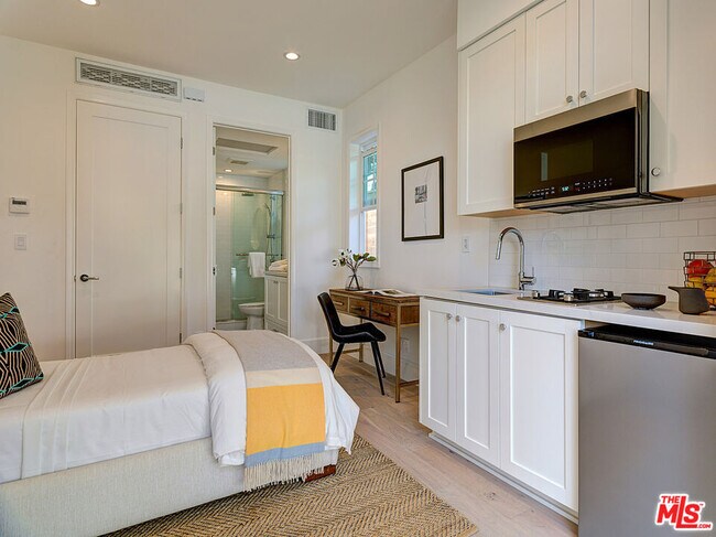 Photo - 10525 Blythe Ave Unit Studio - New Construction