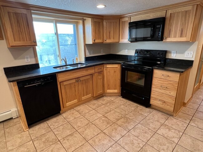 Photo - 864 9th Ave SE Unidad 1