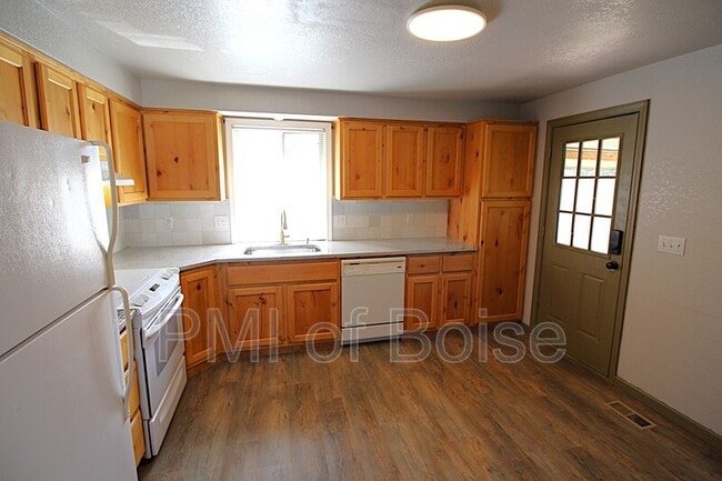 Photo - 3357 S Williamsburg Way